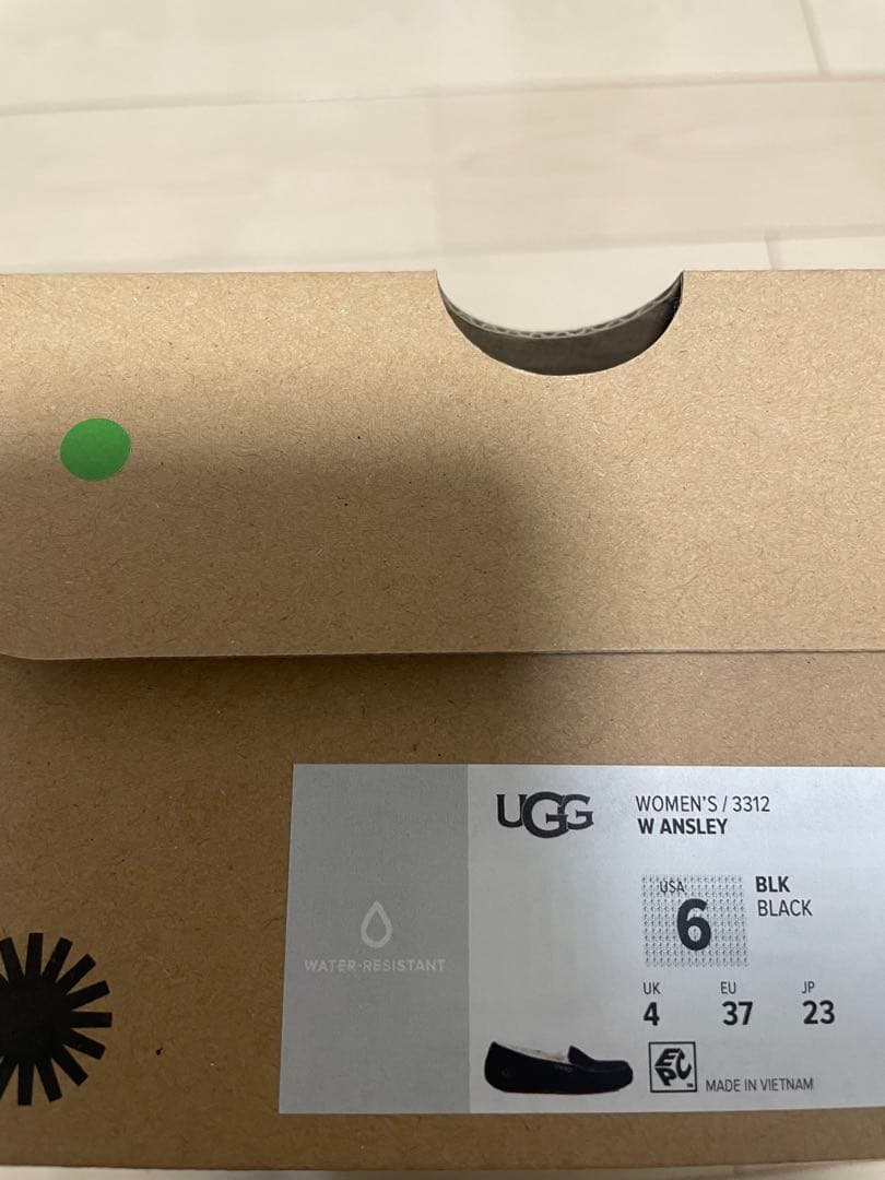 UGG ブラック モカシン　23cm