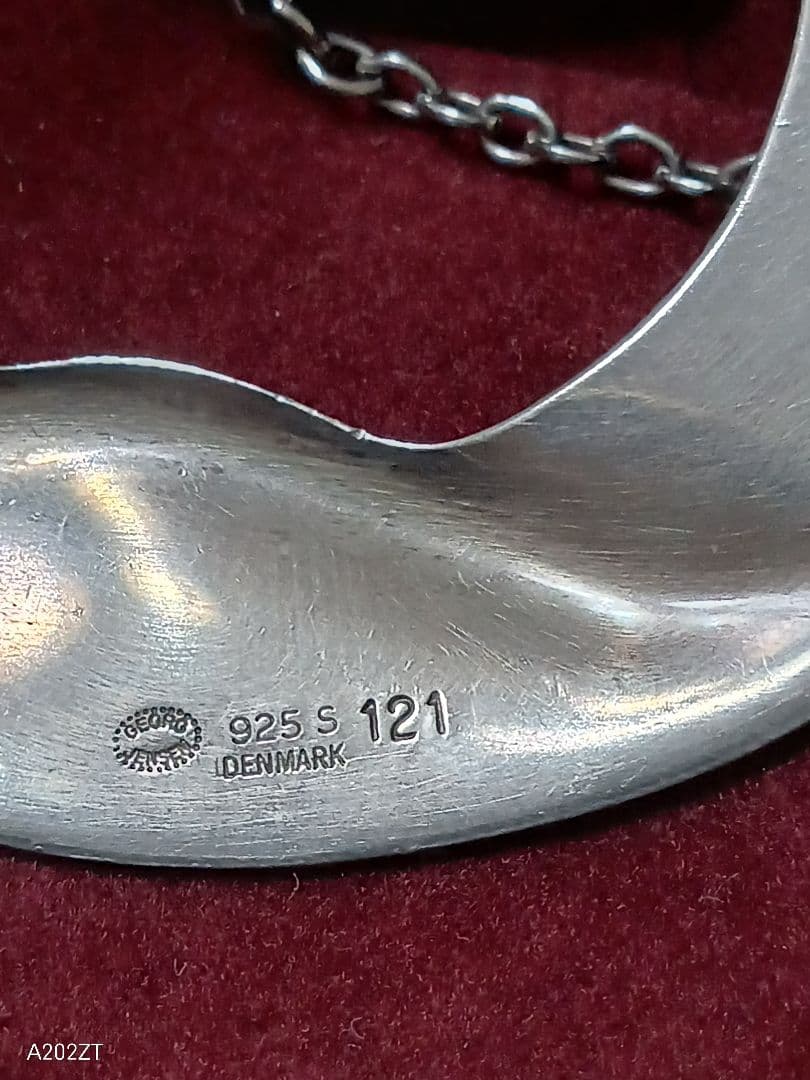 ジョージ・ジェンセン デンマーク製のスターリングシルバー ネックレス