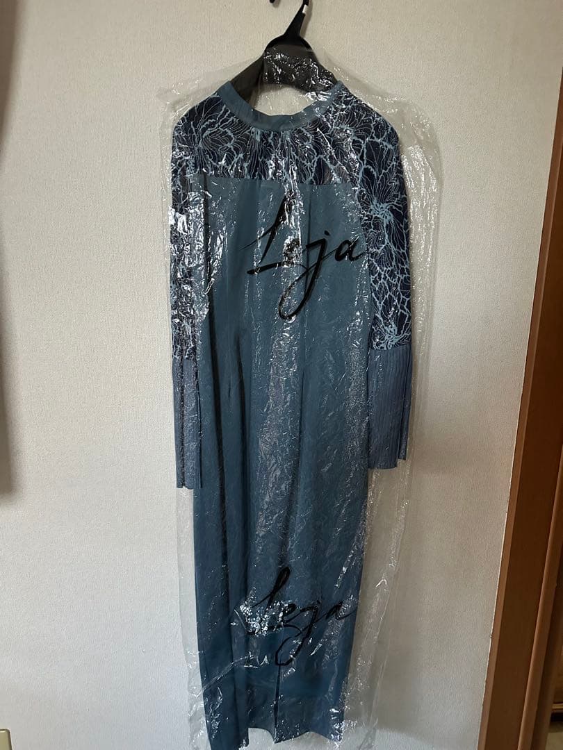 新品未使用【LEJA】レース切替スリットAラインロングドレスワンピース