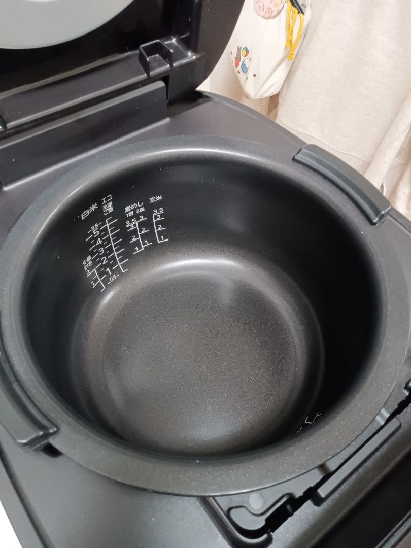 タイガー IHジャー炊飯器 5.5合炊き グロスブラック JPV-C100KG