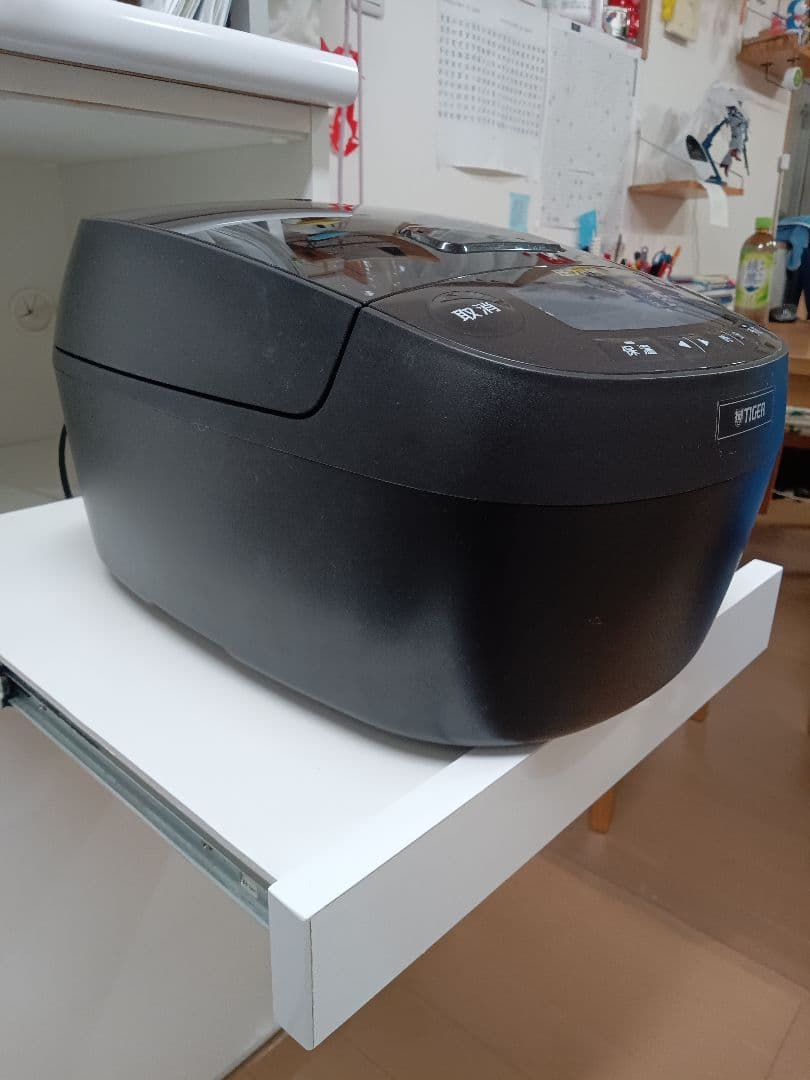 タイガー IHジャー炊飯器 5.5合炊き グロスブラック JPV-C100KG