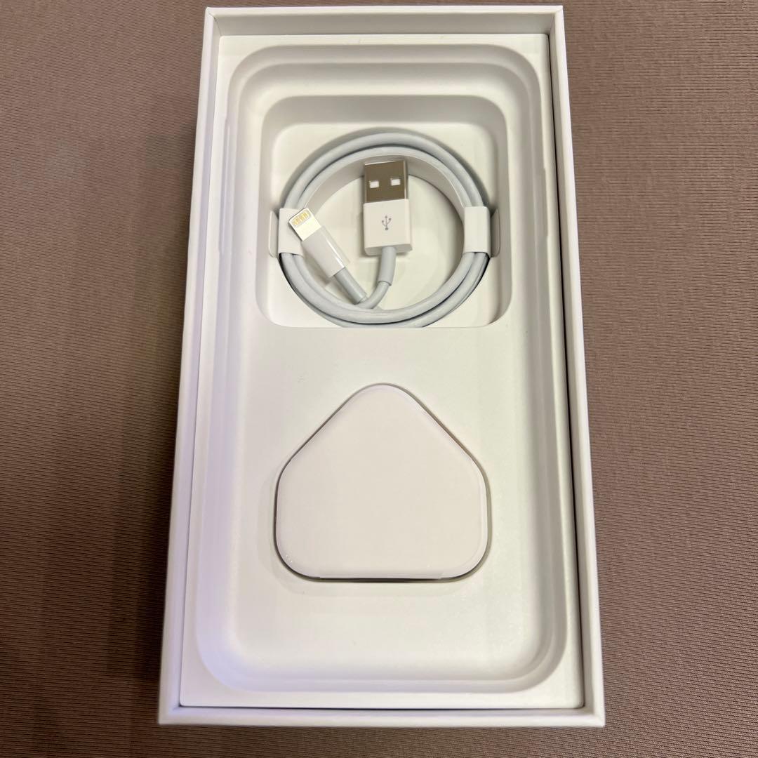 iPhone XR 64GB 本体　箱・付属品（一部）あり