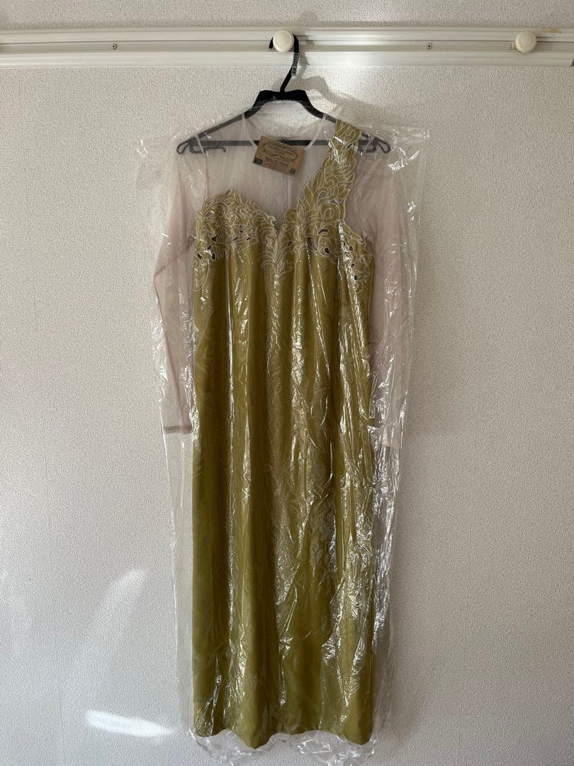 【1回のみ使用】UND RENEE CUTWORK DRESS