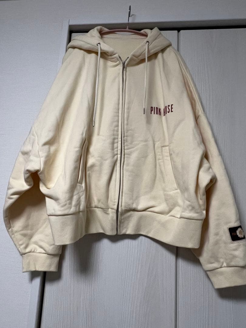 新品タグ付き　ピンクハウスとリトルサニーバイト　クマプリントパーカー　アイボリー