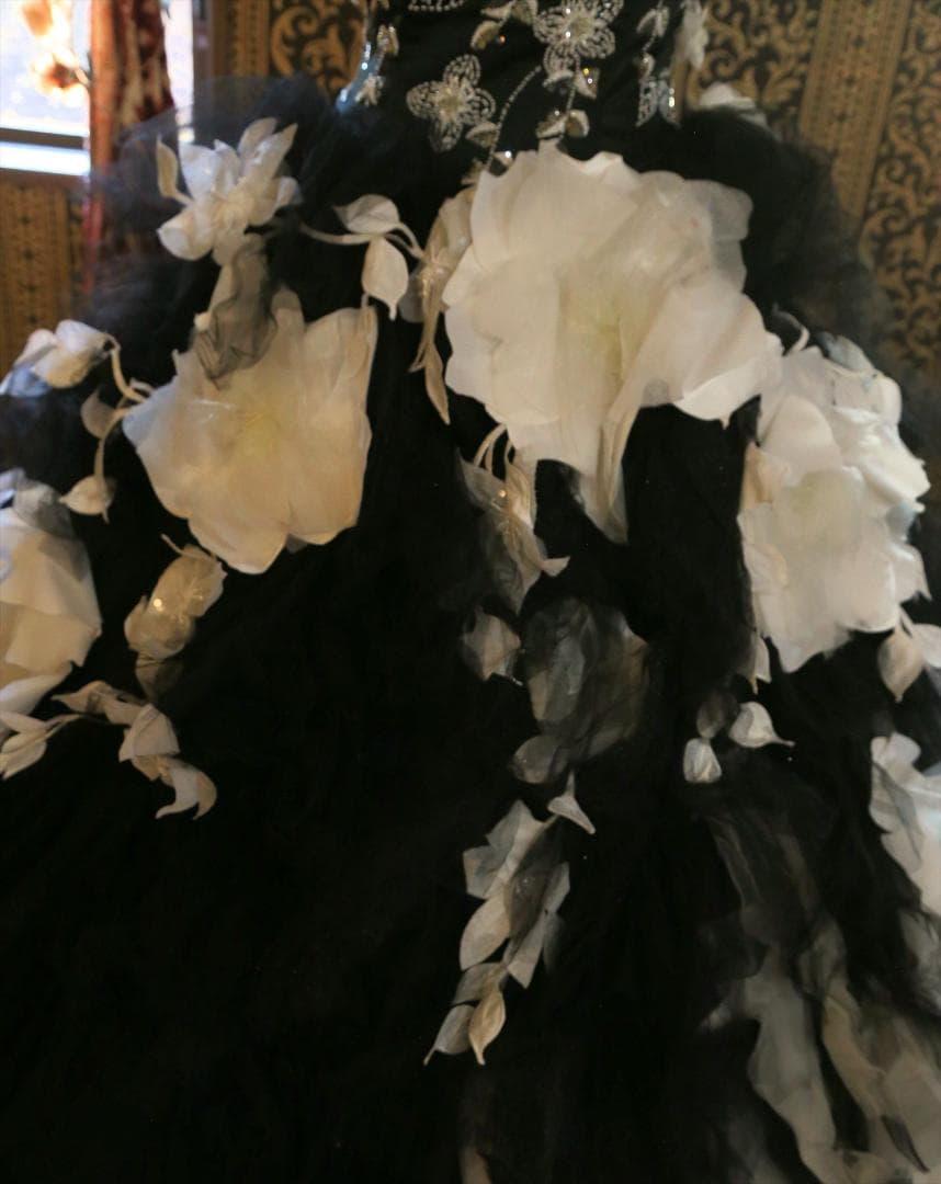 601クアロqualo高級ウエディングドレス7号9号11号モノトーンカラードレス