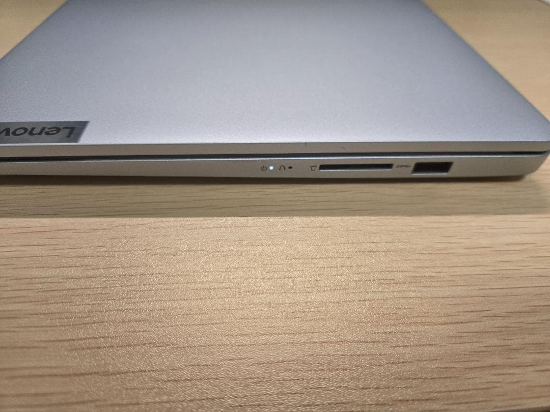 Windowsノート本体 IdeaPad Slim 5 Light Gen 8(AMD) Lenovo