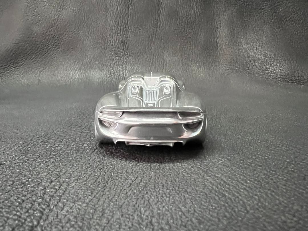 【ポルシェ 918スパイダー】メタル ミニカー　ペーパーウェイト　非売品