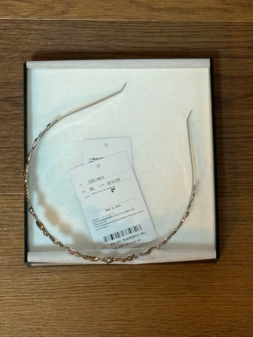 未使用品　TOGA TOO L NARROW HEADBAND