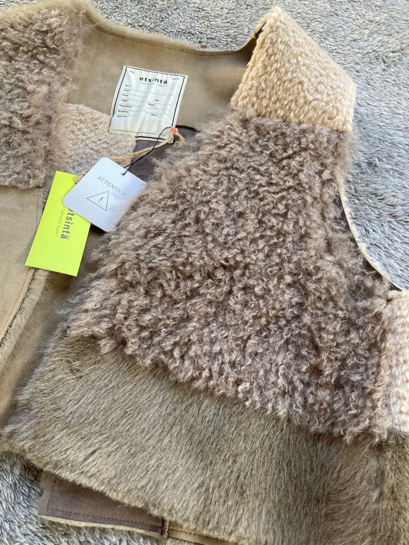 未使用 etsinta 定価1.6 リメイク ファー ムートン ベスト