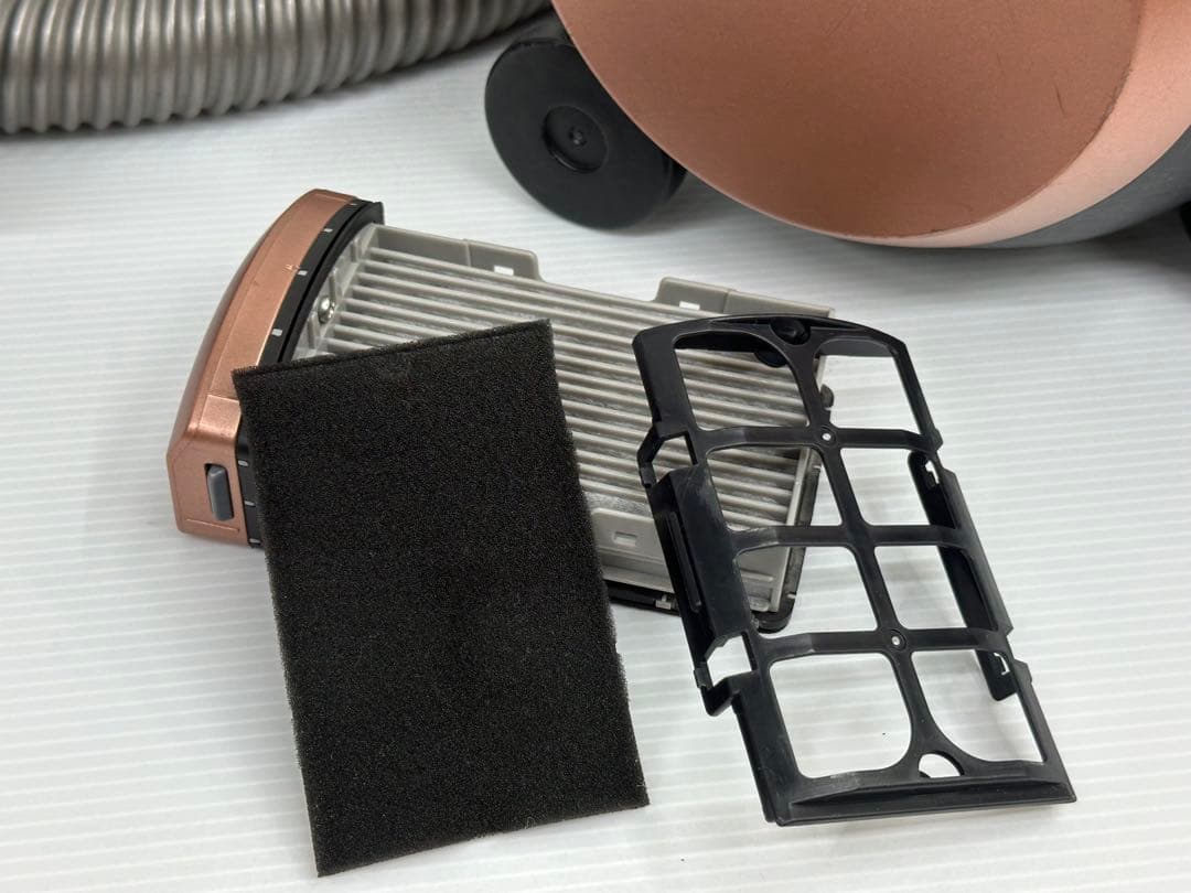 動作保証　VC-BK760X （N）東芝掃除機 2022年製　本体　ホースセット