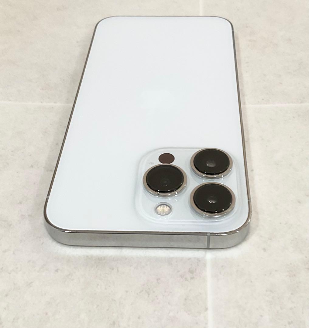 iPhone13pro 256GB SIMフリー　バッテリーの状態100%
