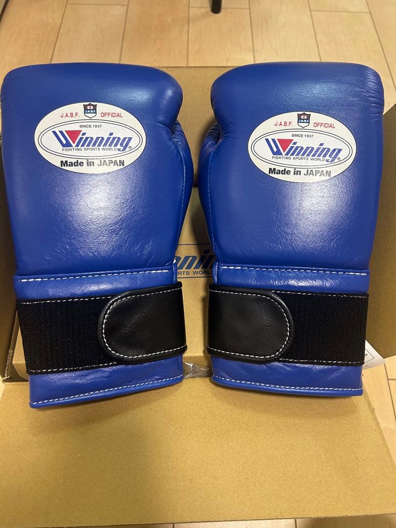 新品未使用Winning ボクシンググローブ 12oz JABF-12
