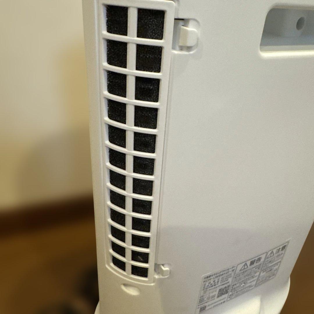 アイリスオーヤマ　大風量セラミックファンヒーター KCH-LWSW121-W