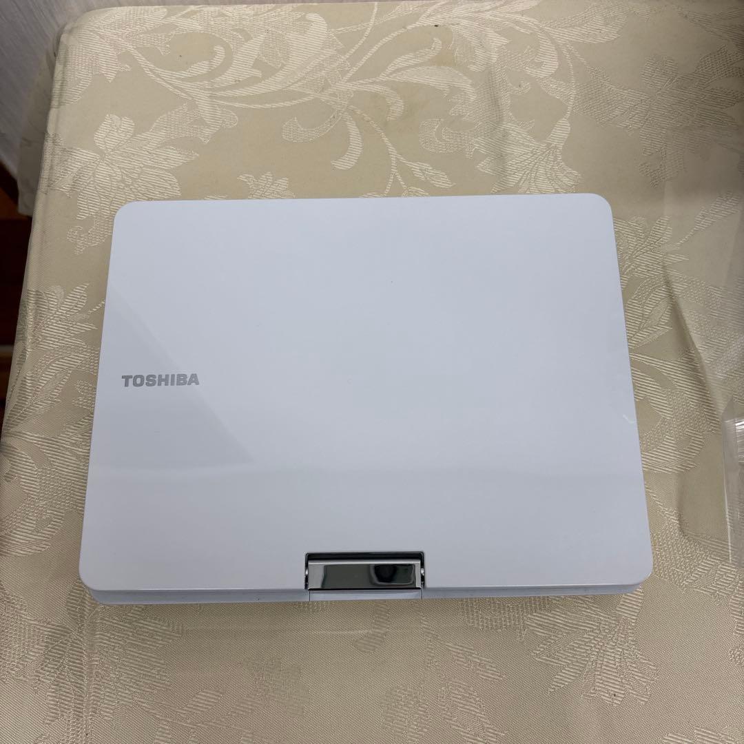 TOSHIBA 東芝　REGZA ポータブル　DVD プレイヤー　レグザ