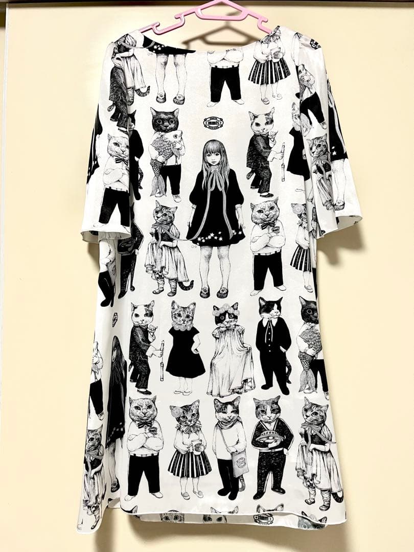 即購入⭕️ mmts ヒグチユウコ 猫10匹総柄ワンピース