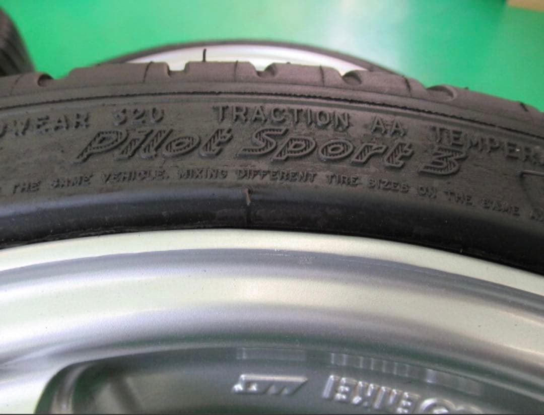 エンケイ PF01 軽量 7Jx17 4H 100 +38 205/40R17