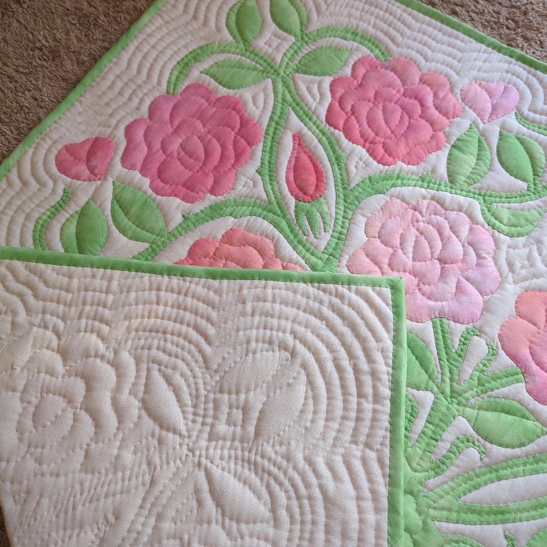 ハワイアンキルトタペストリー　ラ・フランス