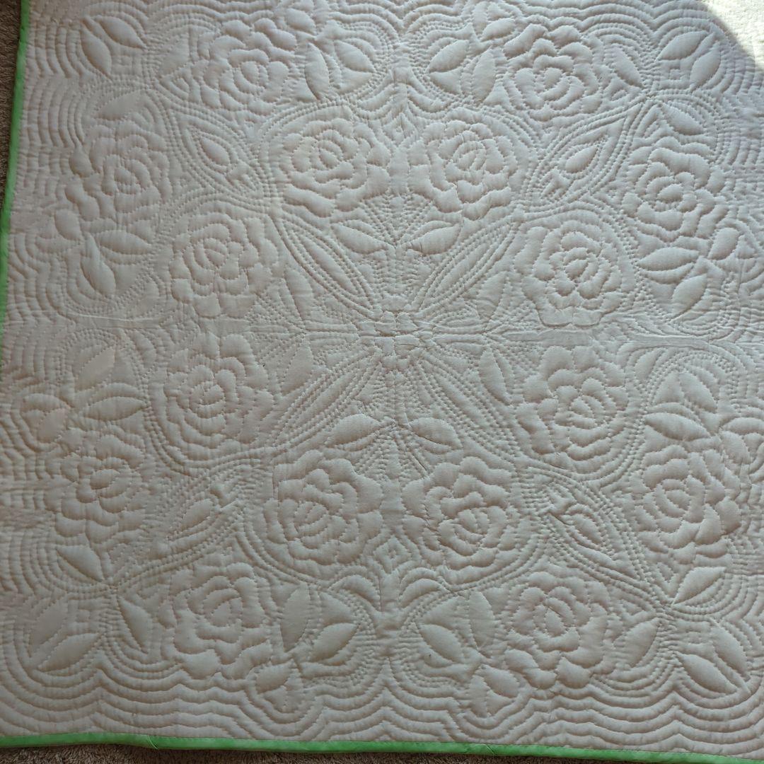 ハワイアンキルトタペストリー　ラ・フランス