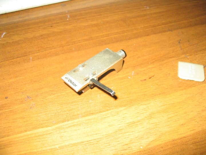 ビクター製・ヘッドシェル＆カートリッジ