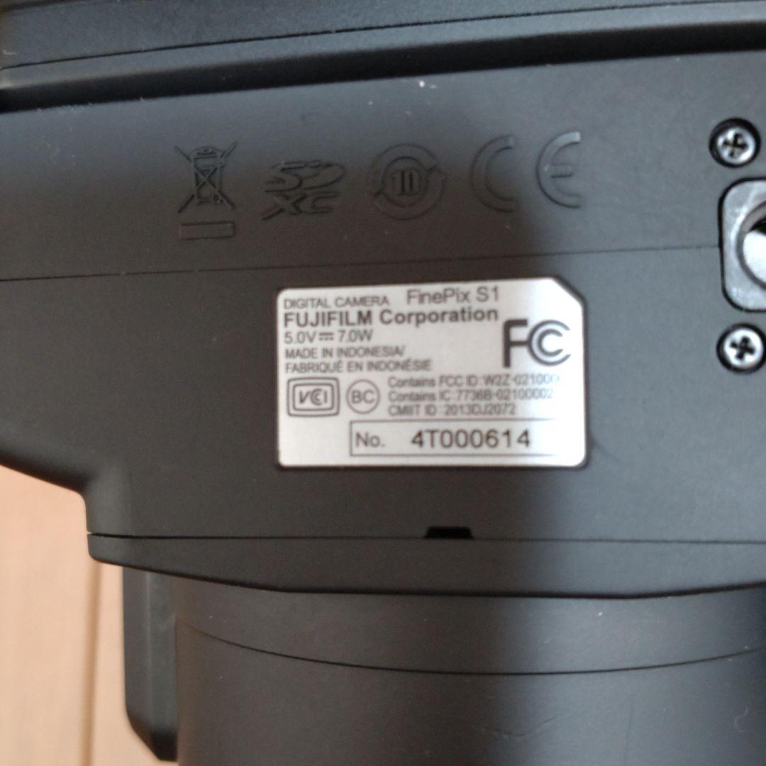 デジタルカメラ FUJIFILM FinePix S1