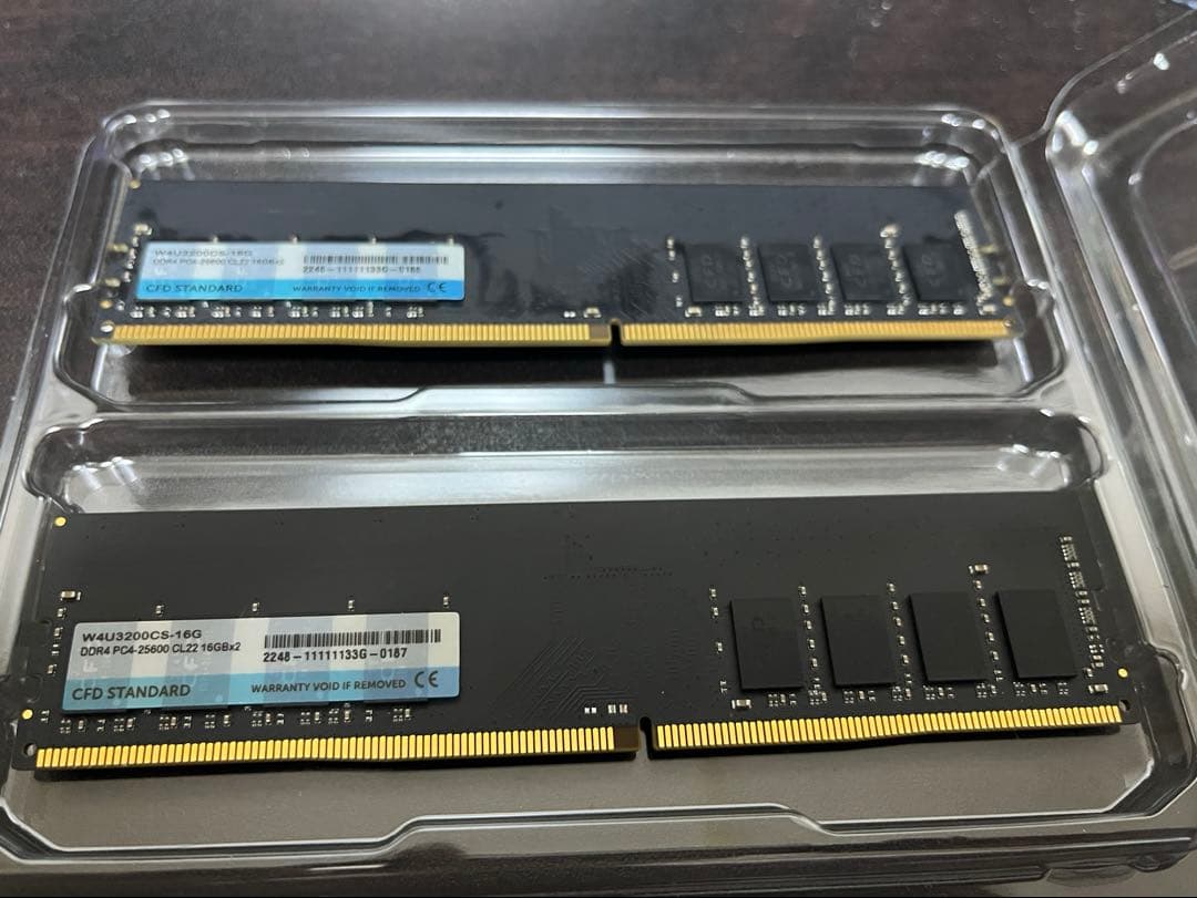 CFD DDR4-3200 メモリCL22 16GBx2 領収書有