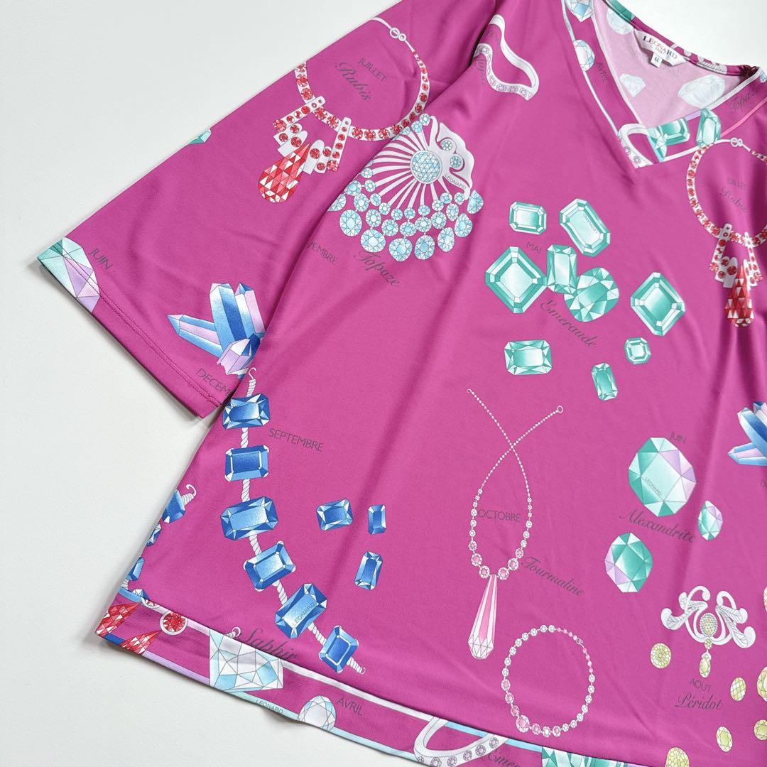 近年 美品 レオナール 宝石柄 五分袖 チュニック カットソー 洗える