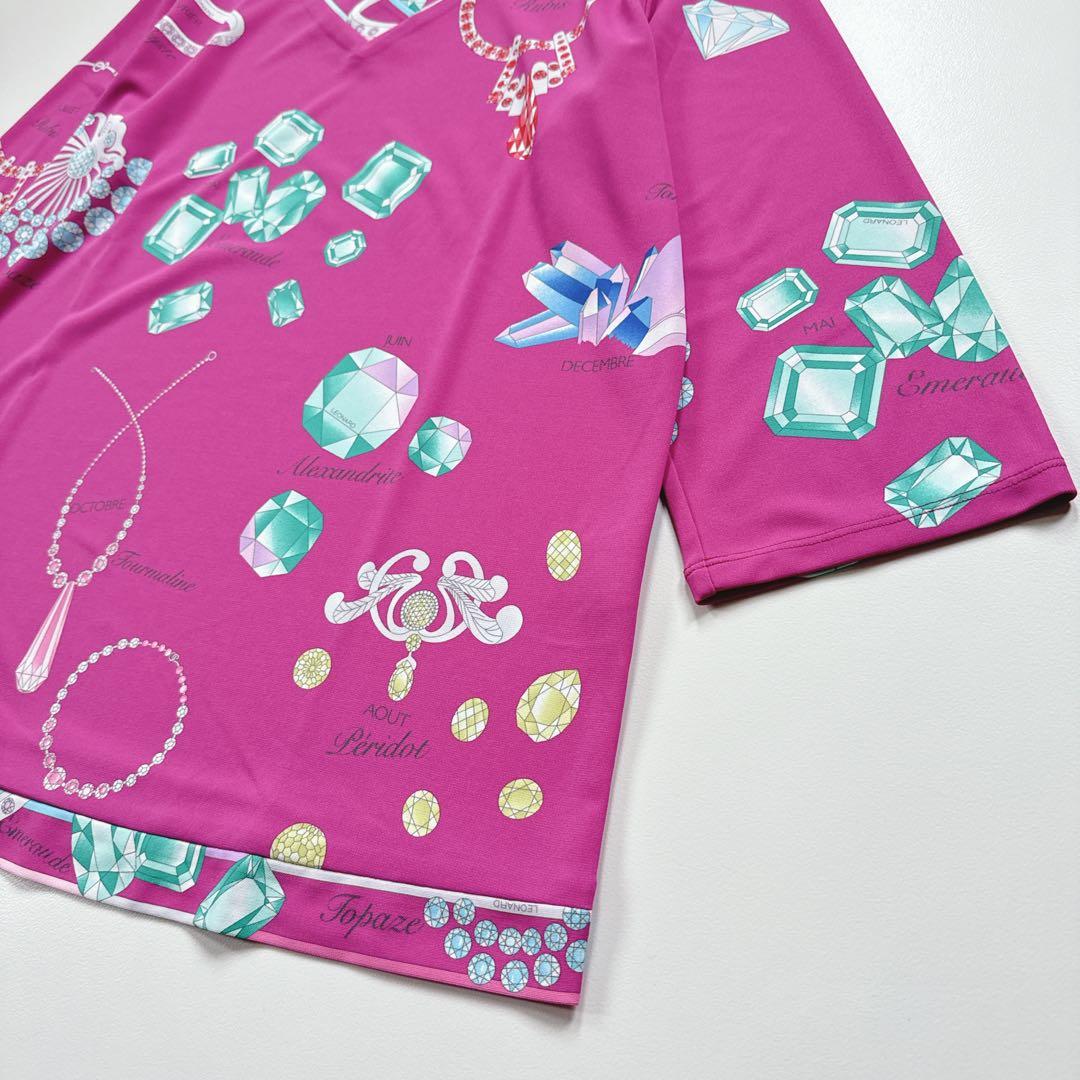 近年 美品 レオナール 宝石柄 五分袖 チュニック カットソー 洗える