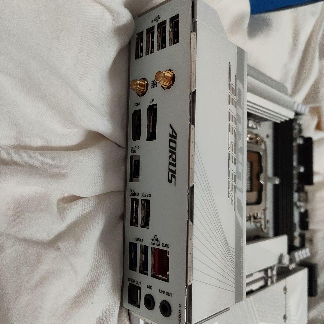 マザーボード GIGABYTE B760M AORUS ELITE X AX