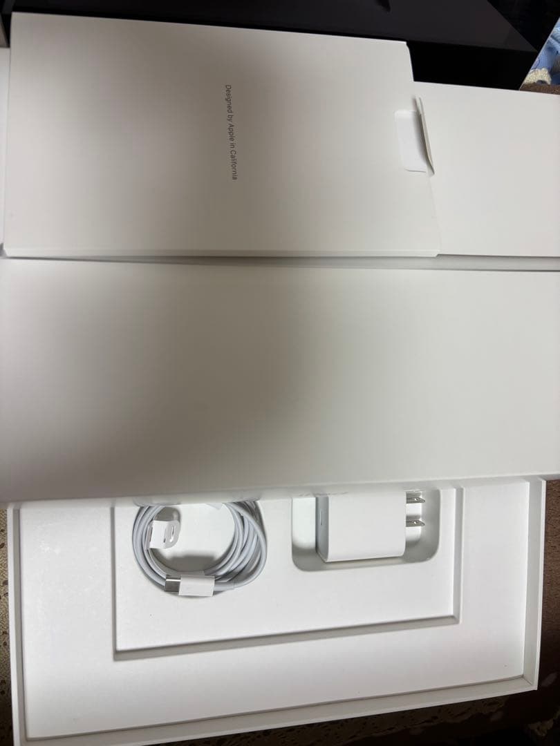 Apple iPad (第9世代)64GB 10.2インチ 本体