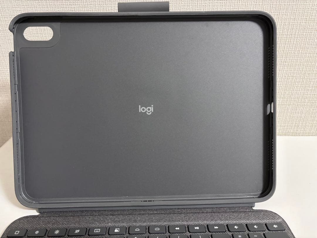 美品Logicool Combo Touch iPad A16 ケース保証書有