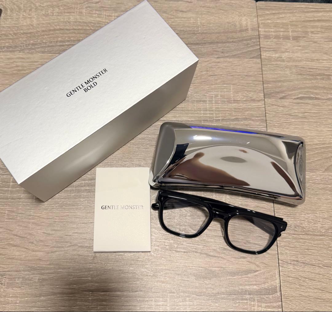 Stray Kids Felix着用GENTLE MONSTER ojo-01