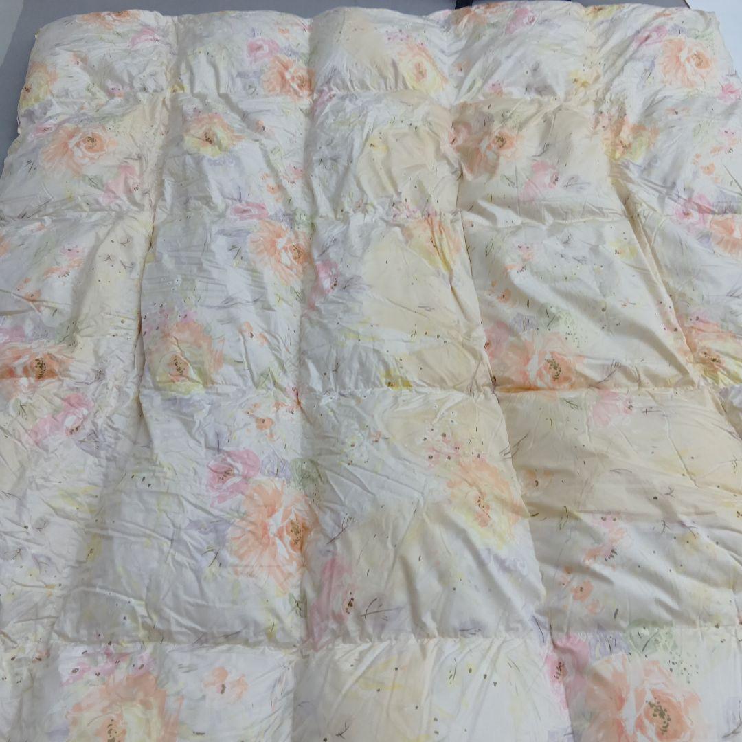 羽毛掛けふとん　カナダ産　　ホワイトグ-ス90%　ダブルサイズ