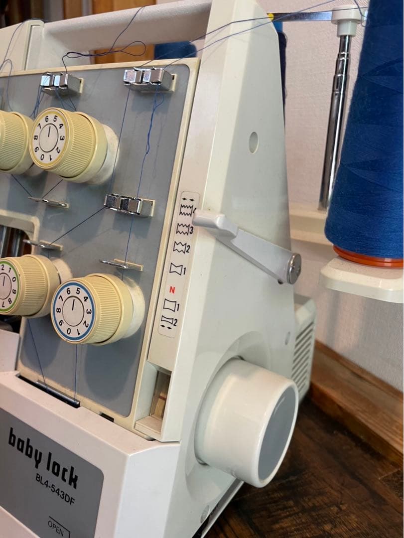 ベビーロック　2本針4本糸オーバーロックミシン　BL4-543DF