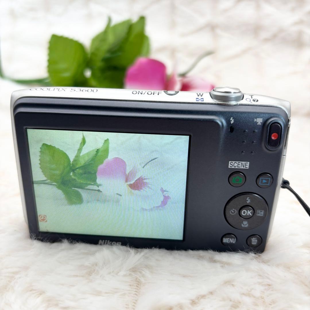 Nikon COOLPIX S3600 シルバー 訳あり