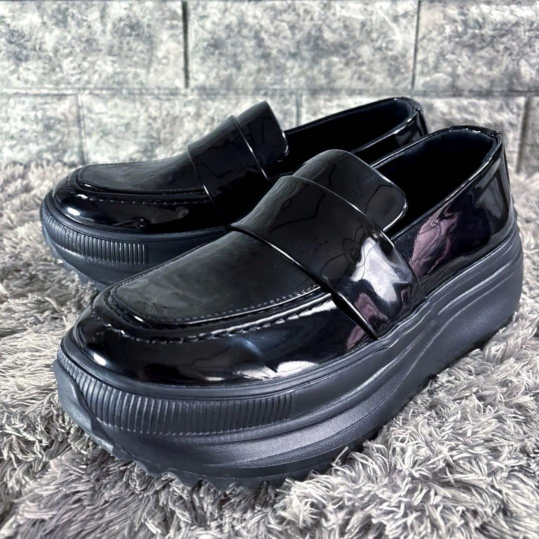 極美品❣️BEARDSLEY ビアズリー エナメル ローファー 厚底 黒