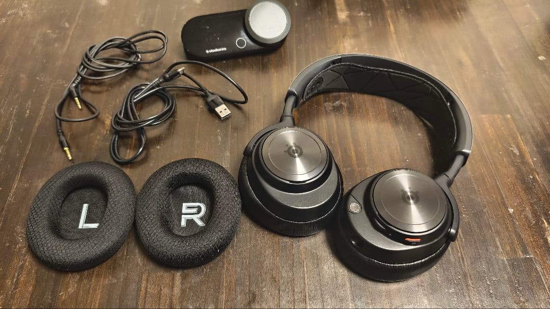 ヘッドホン SteelSeries arctic nova pro & GameDAC