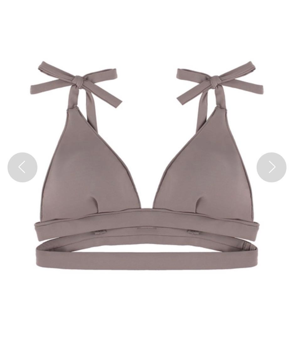 ALEXIA STAM ♡ 上のみ三角ビキニトップのBrooke