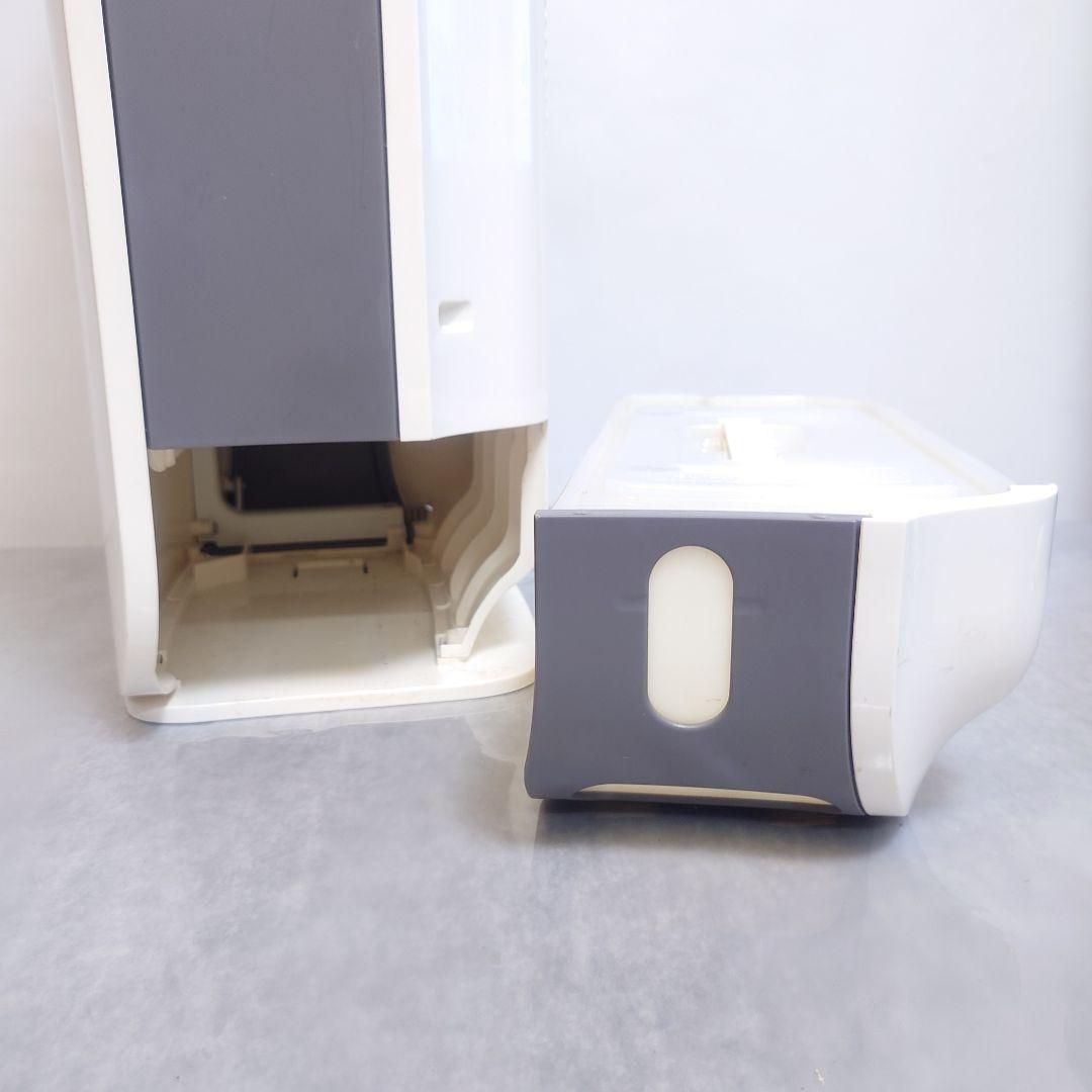 希少 TOSHIBA 除湿機 RAD-DP70X ホワイト