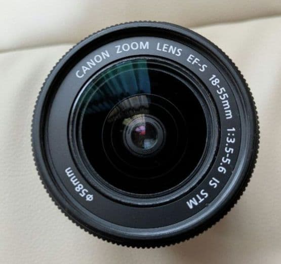 Canon kissx7 デジタル一眼レフカメラ 2本レンズ付き