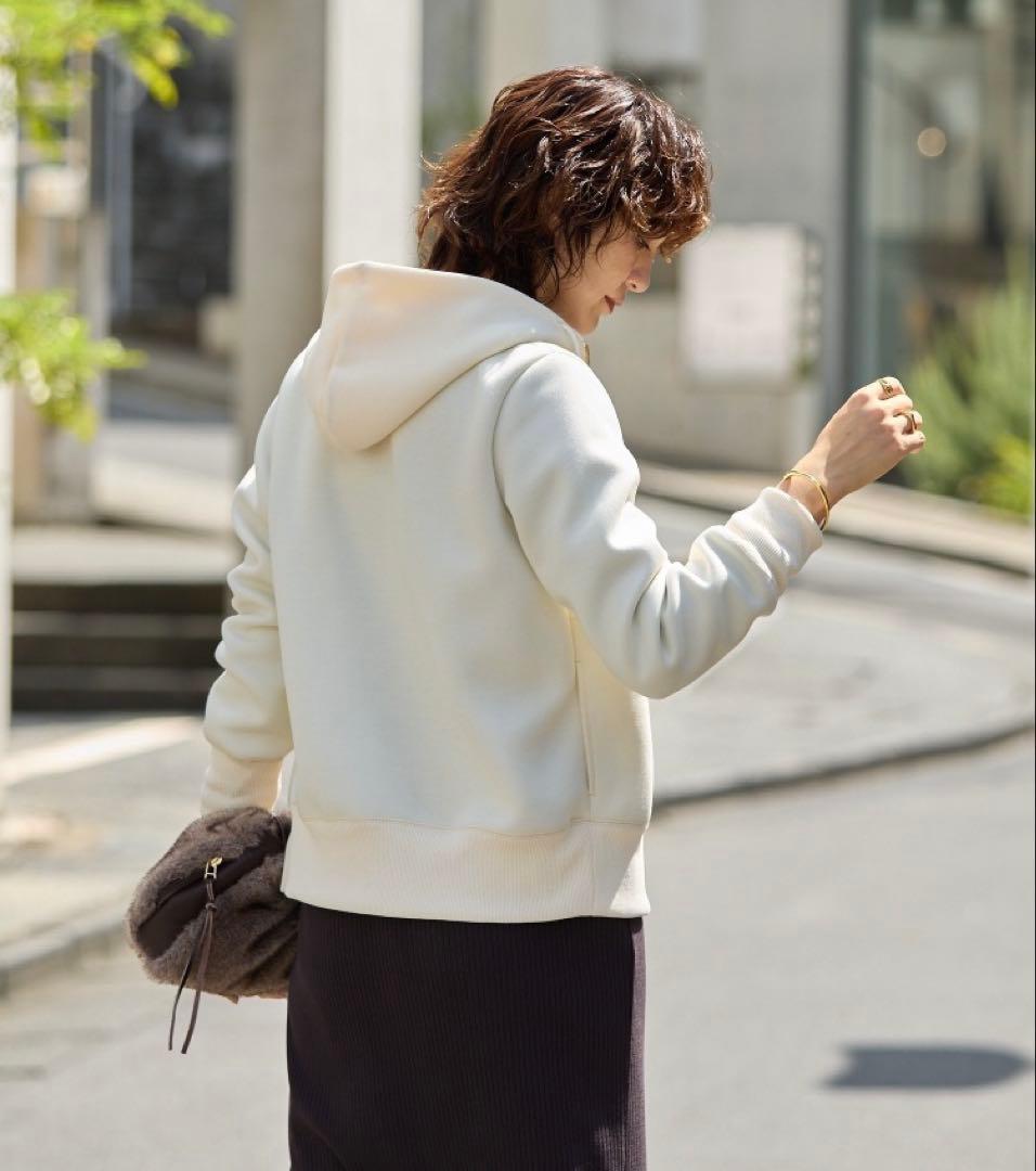 スポンジダンボールZIPパーカーカットソー