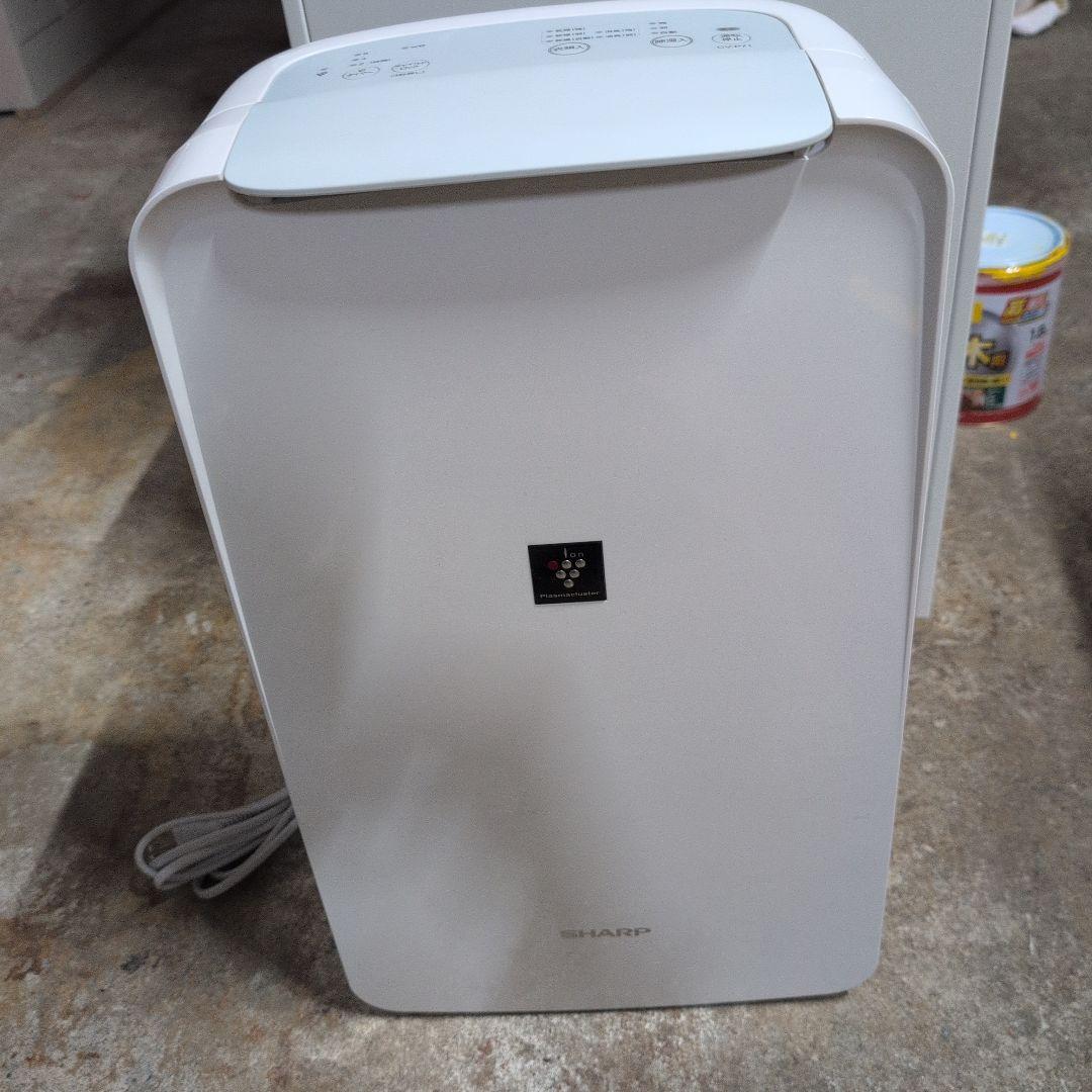 SHARP シャープ スリム衣類乾燥除湿機 CV-P71 2023年製