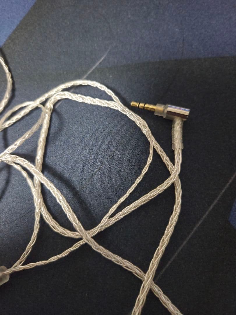 【ほぼ未使用】final A5000