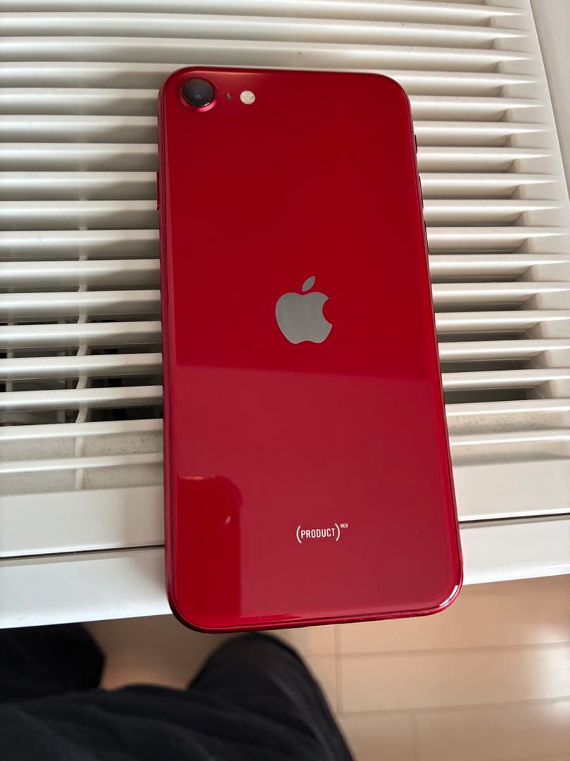 <バッテリー100> iPhone SE3 128GB プロダクトレッド