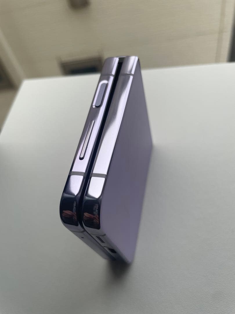 携帯電話本体 Samsung Galaxy Zflip4