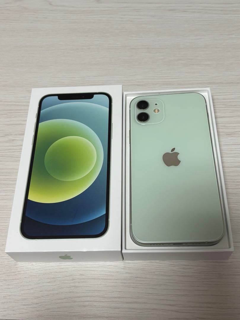 Zoro　iPhone 12 グリーン 本体　中古　スマホ