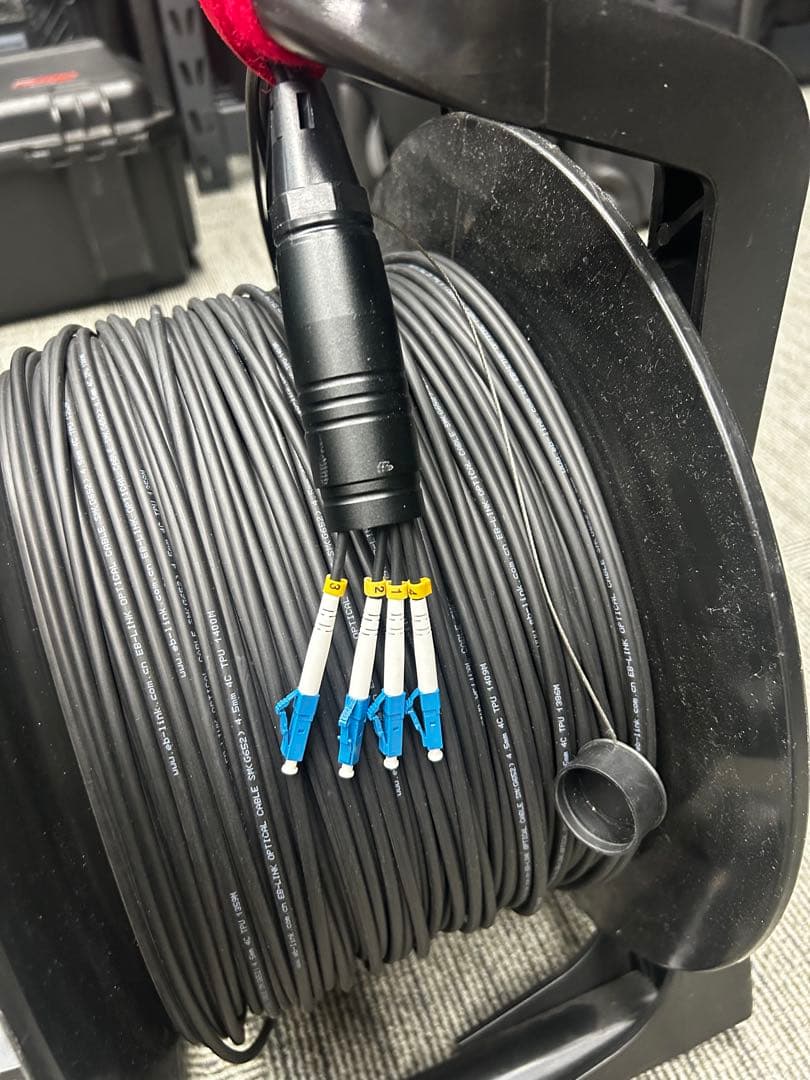 光ファイバー　LCーLC 4コア　シングルモード　150m