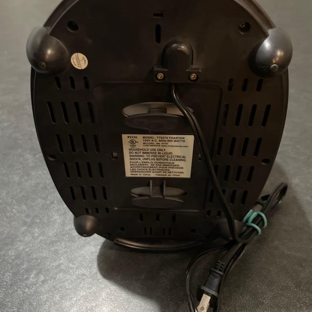 アレッシイのステンレス製 2スロットトースター