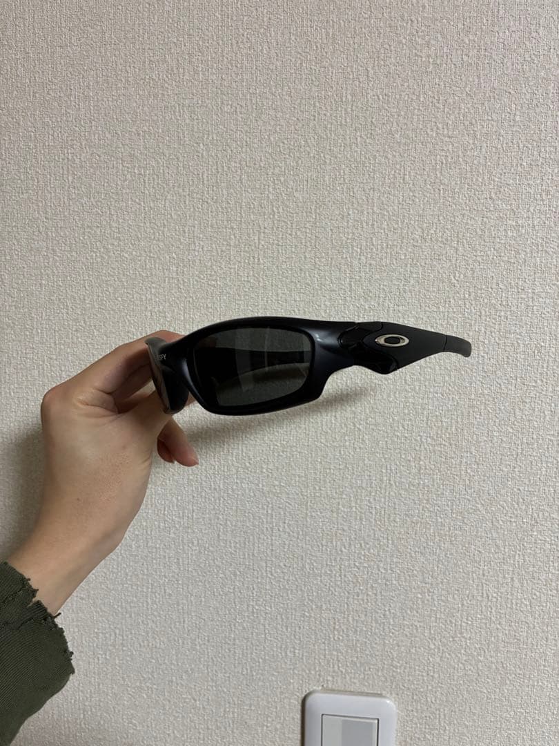 小物 SATISFY Oakley Straight Jacket