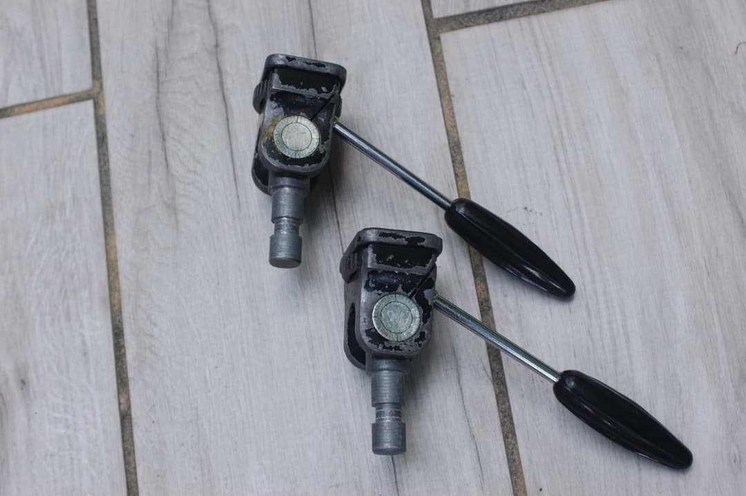 マンフロット　ライトスタンド051JBAC（エアクッション）2本セット