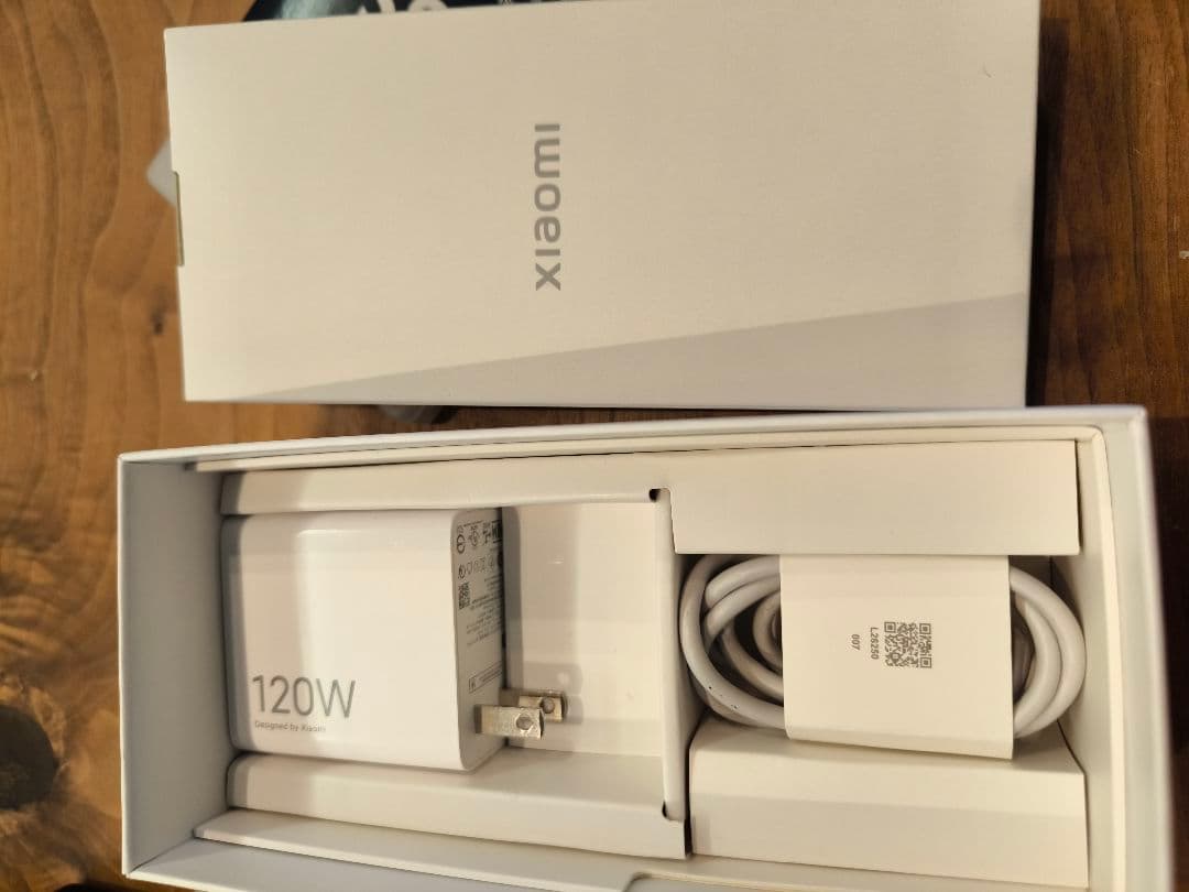 Xiaomi 13T Pro 本体 120W充電器付属